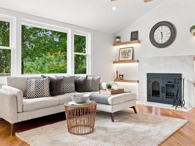 House for sale in North Reading, Middlesex County