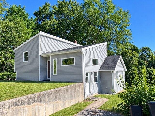 House for sale in North Reading, Middlesex County