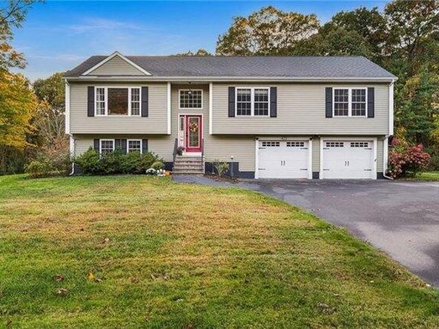 House for sale in Slatersville, North Smithfield
