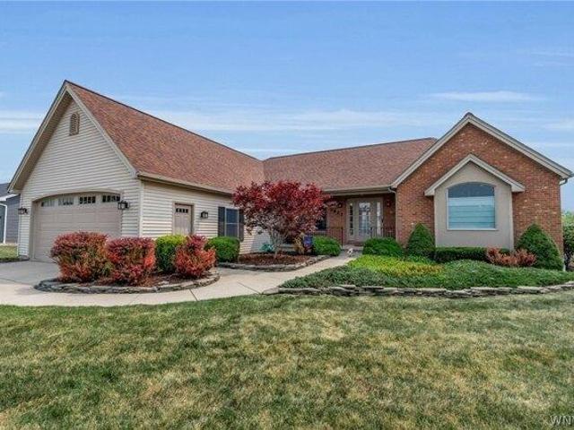 House for sale in Niagara, New York