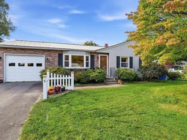 House for sale in Northampton, Hampshire County