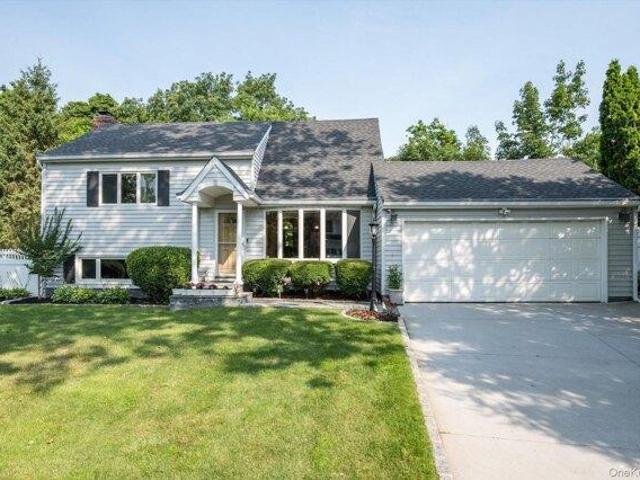 House for sale in Huntington, New York