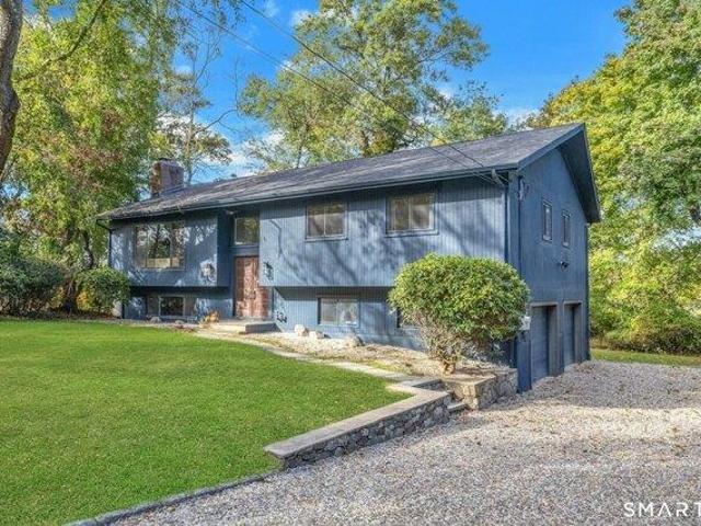 House for sale in Village Creek HOA, Norwalk