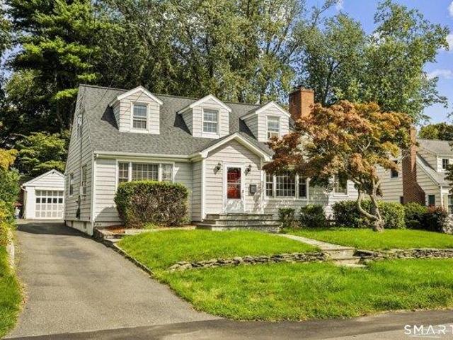 House for sale in East Norwalk, Norwalk