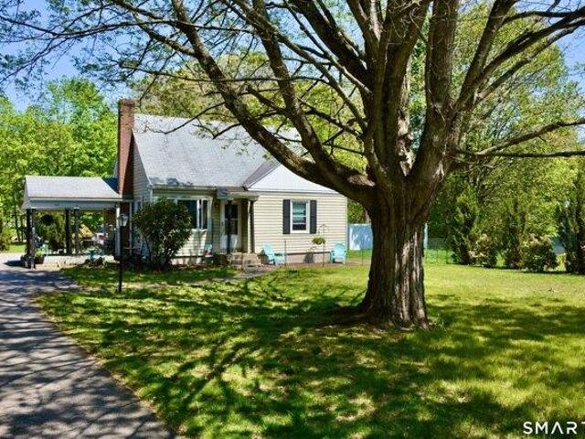 House for sale in Norwich, Connecticut