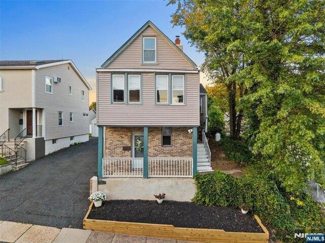 House for sale in Nutley, Essex County
