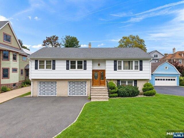 House for sale in Nutley, Essex County