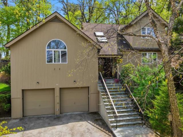House for sale in New York
