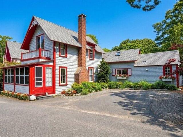 Condo for sale in Oak Bluffs, Massachusetts
