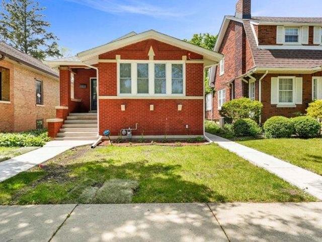 House for sale in Oak Park, Illinois