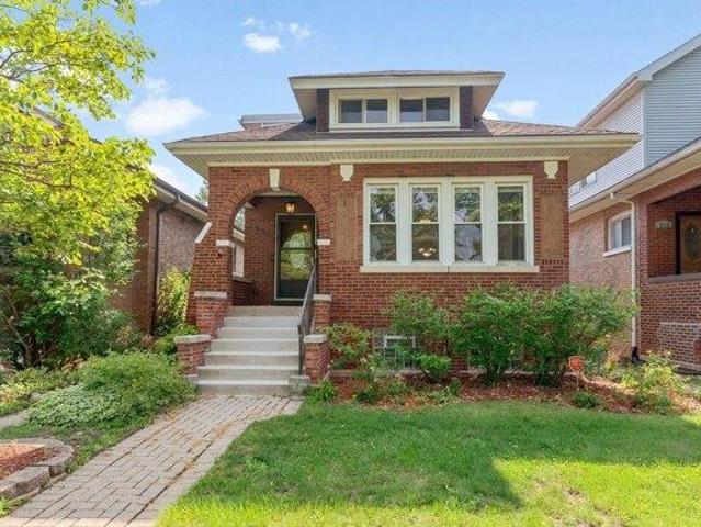 House for sale in Oak Park, Illinois