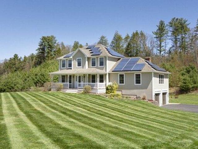 House for sale in New Braintree, Massachusetts