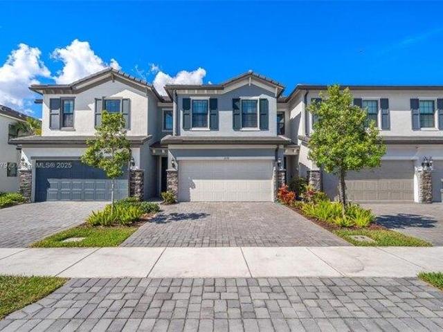 House for sale in Oakland Park, Florida