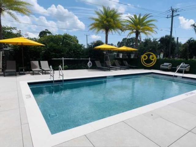Condo for rent in Oakland Park