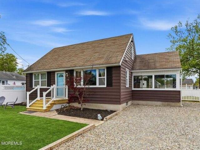 House for sale in Ocean Gate, New Jersey