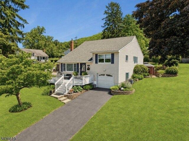 House for sale in Ogdensburg, New Jersey