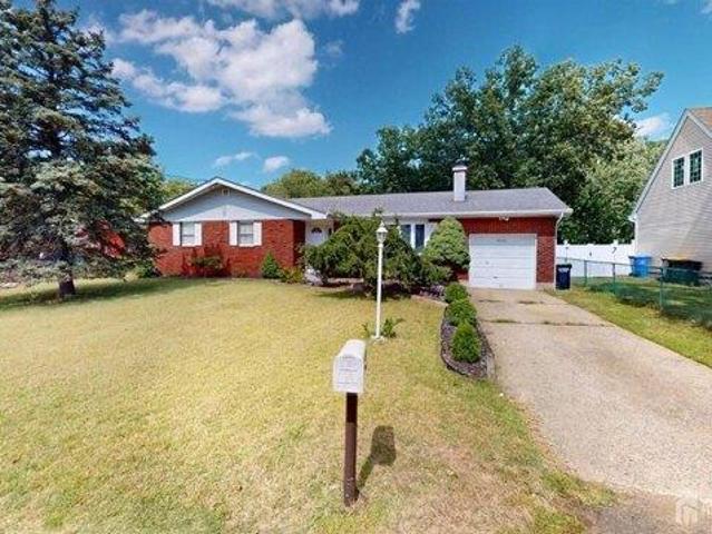 House for sale in Cliffwood, New Jersey