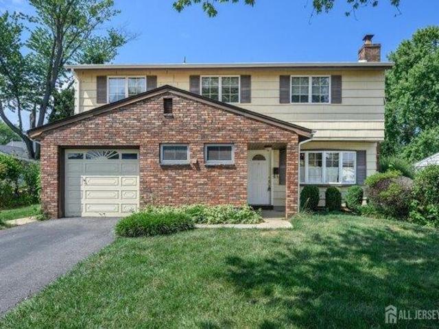 House for sale in Cliffwood, New Jersey