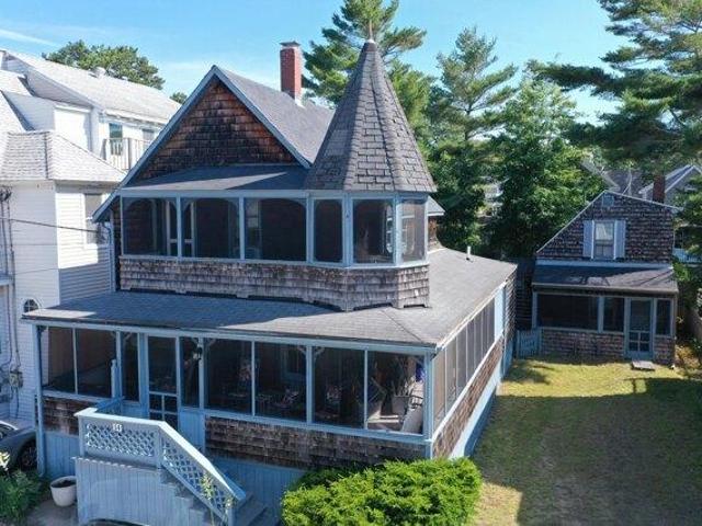 House for sale in Maine