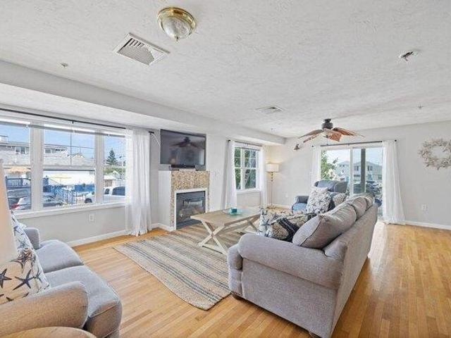 Condo for sale in Maine