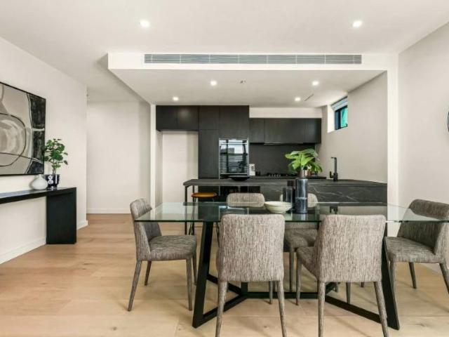 House for sale in Victoria