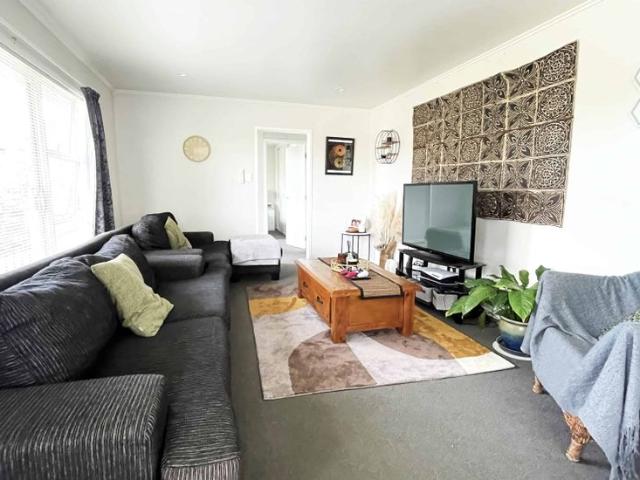 House for rent in Massey, Henderson-Massey