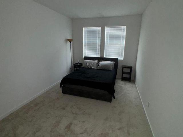 Room for rent in Ontario, California