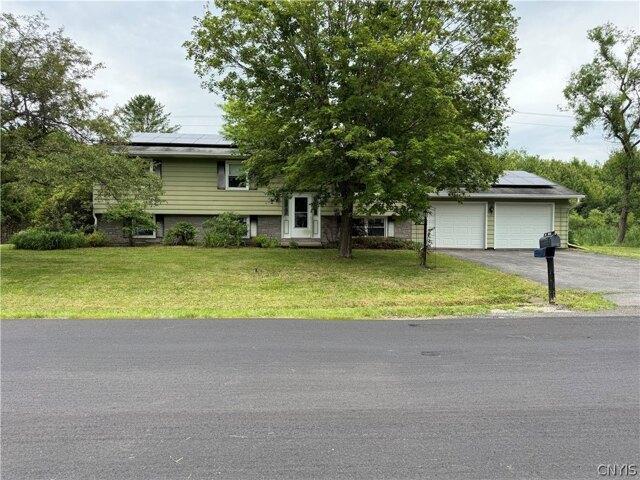 House for sale in Oneida, New York