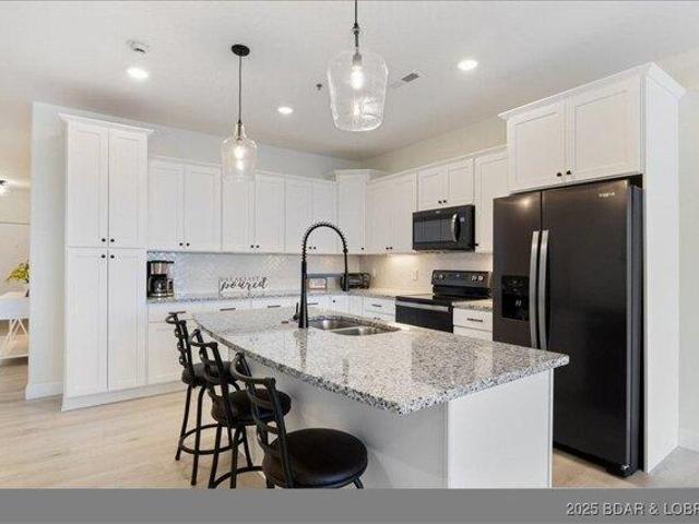 Condo for sale in Osage Beach, Missouri