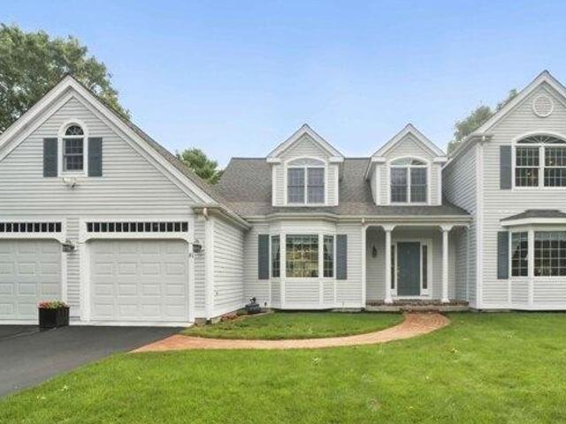 House for sale in Osterville