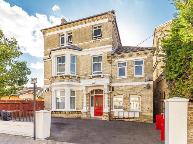 Apartment for rent in Balham, Greater London