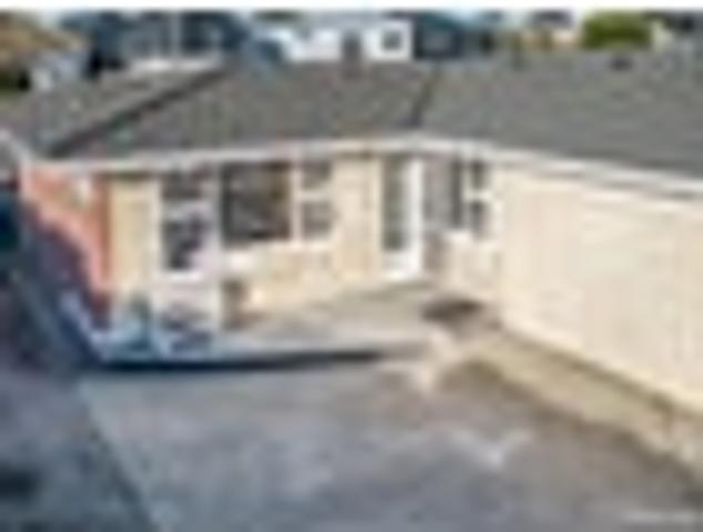 Townhouse for sale in Heathcote, Canterbury