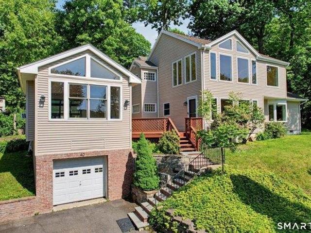 House for sale in Oxford, Connecticut