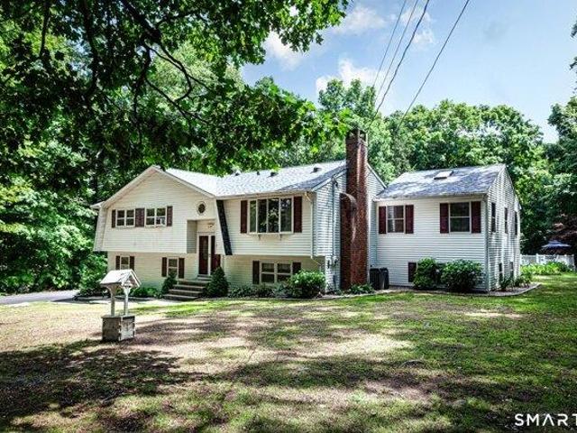 House for sale in Oxford, Connecticut