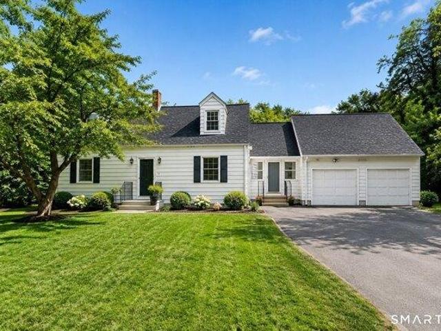 House for sale in Oxford, Connecticut