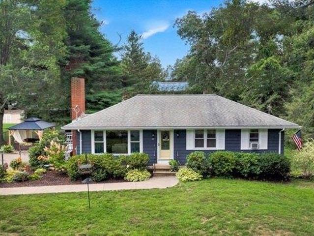 House for sale in North Oxford, Massachusetts