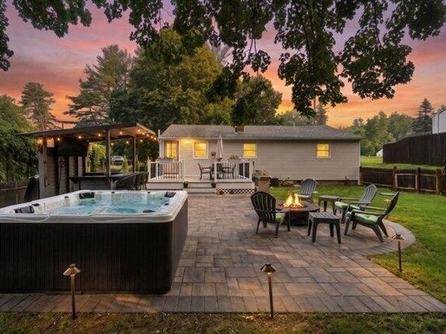 House for sale in North Oxford, Massachusetts