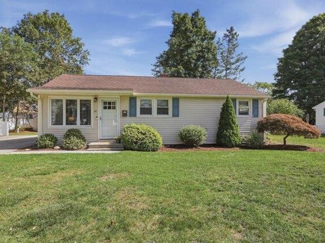 House for sale in Oxford, Worcester County