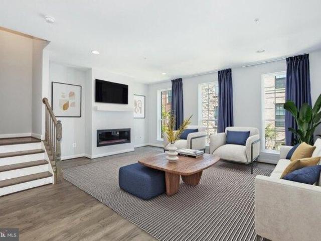 Condo for sale in Oxon Hill, Maryland