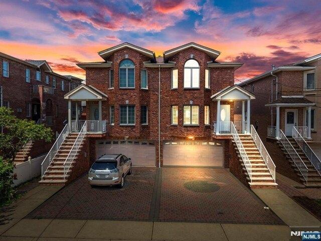 House for sale in Palisades Park, New Jersey