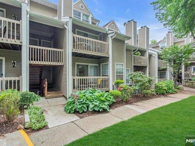 House for sale in Palisades Park, New Jersey