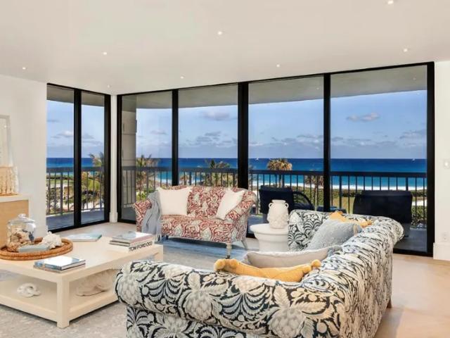 Apartment for sale in Palm Beach, Florida