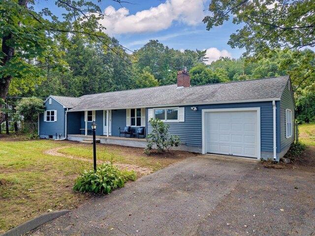 House for sale in Bondsville, Palmer