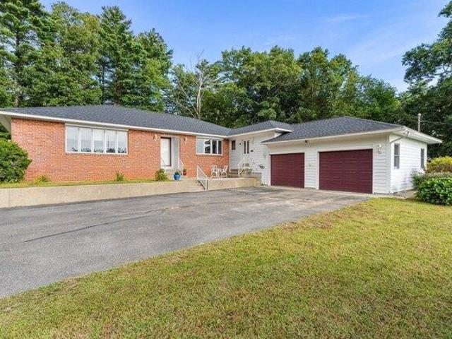 House for sale in Bondsville, Palmer