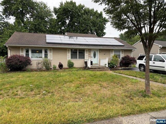 House for sale in Paramus, New Jersey