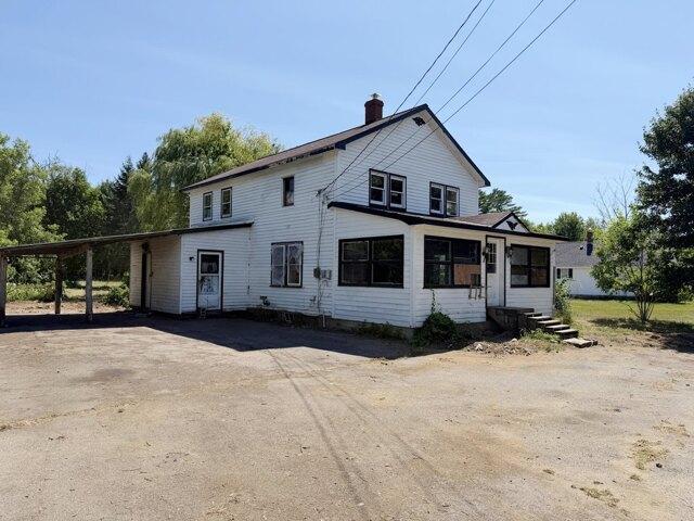 House for sale in Paris, Maine