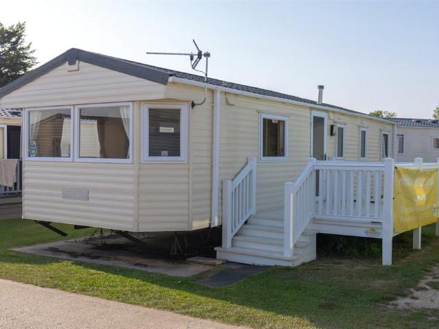Park Home for sale in Spring Vale, Hampshire