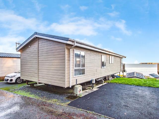 Park Home for sale in Penally, Lydstep