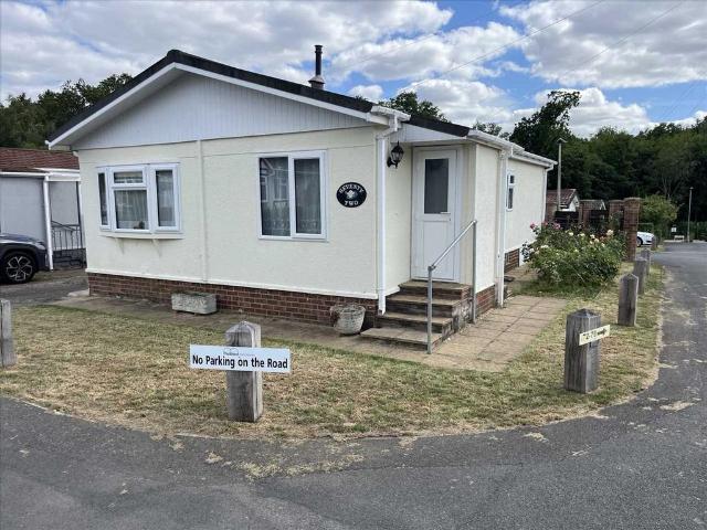 Park Home for sale in Denham