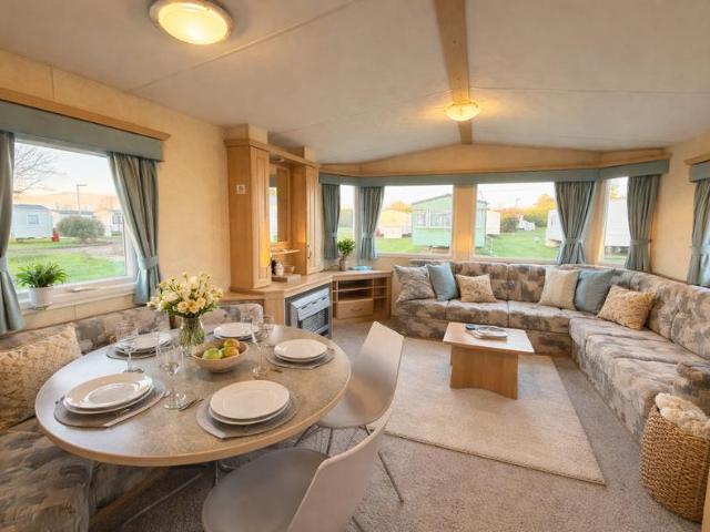 Park Home for sale in Stokesby, Norfolk